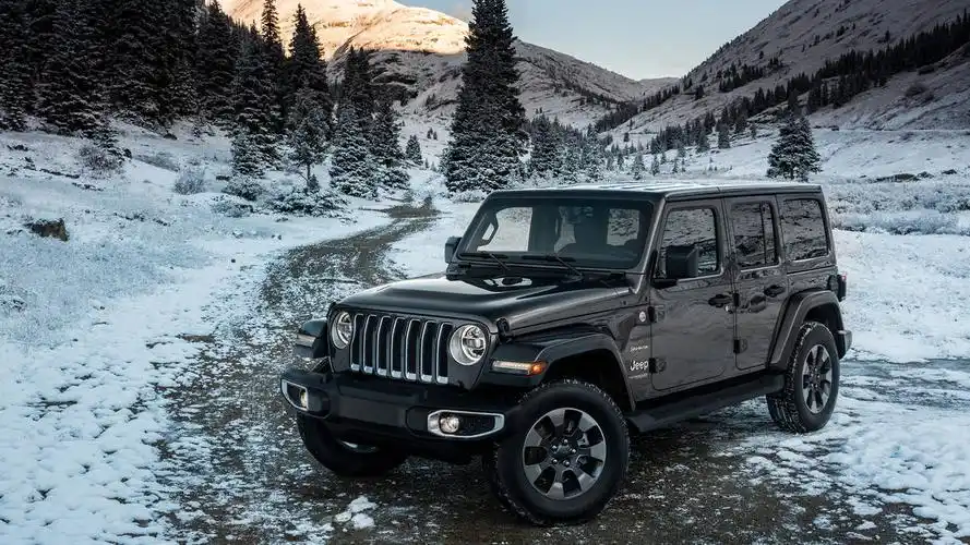 2018 jeep wrangler jl makes its official debut at the los