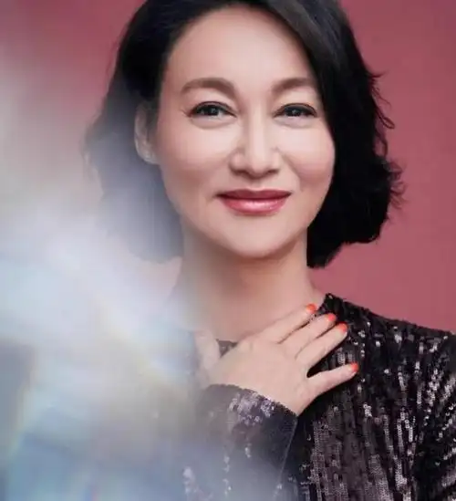 从乞丐到影后武打影后惠英红一个60岁女演员能够拥有多少可能