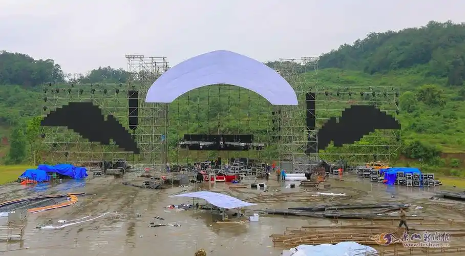 【佛光花海音乐节】主舞台及各功能分区抓紧布置