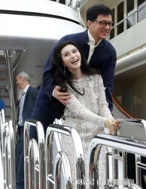 和成龙关系好的4位女星,个个年轻貌美出名,不是港姐就是影后!