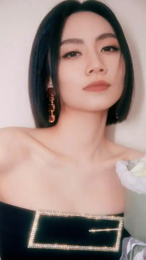 超女中发展好的刘惜君,人美歌甜