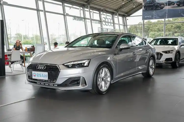 2021款奥迪a5sportback40tfsi时尚致雅型