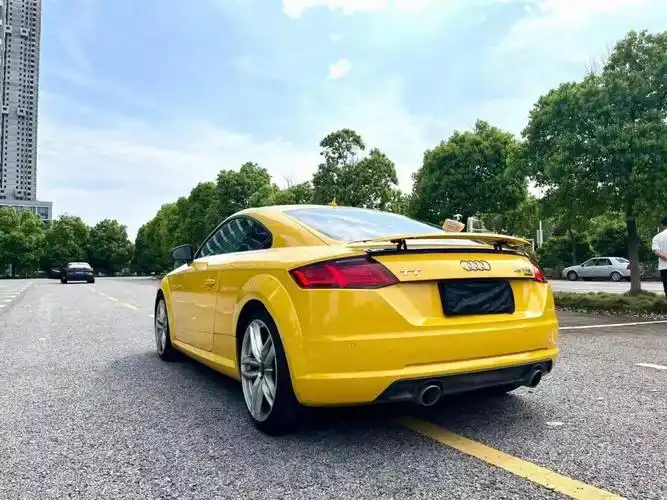 15款奥迪tt硬顶跑车45夸求全款16.8万