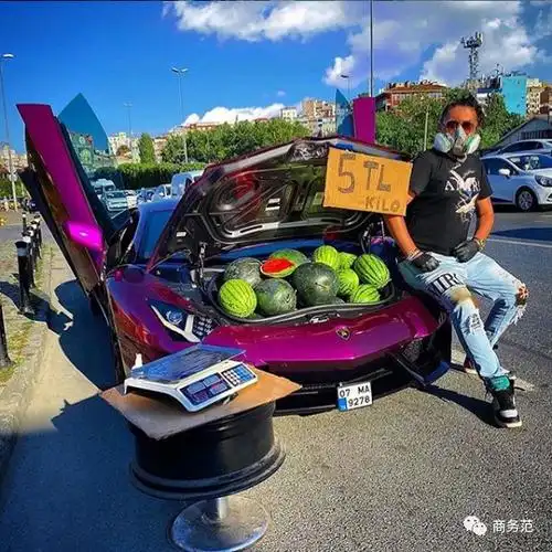 原创海外富二代发个朋友圈太拼了