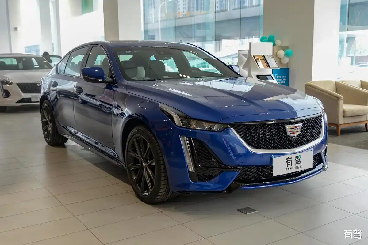 新车|凯迪拉克ct5豪华型标准版上市,取消bose音响售29.47万元