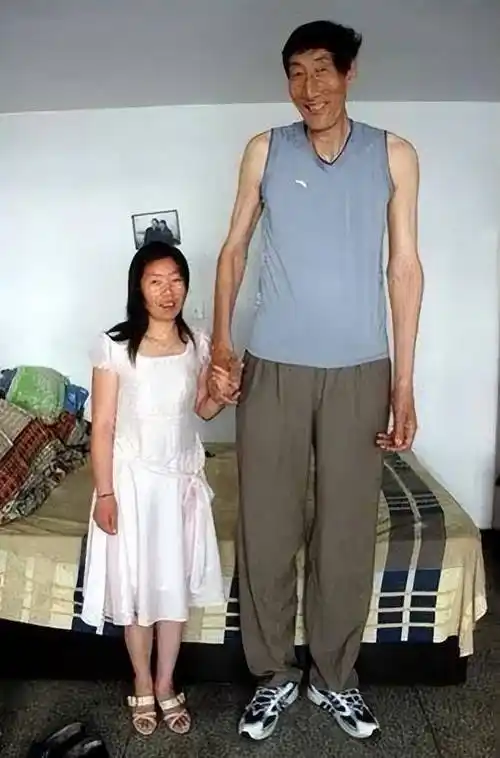 36米巨人鲍喜顺:与1.