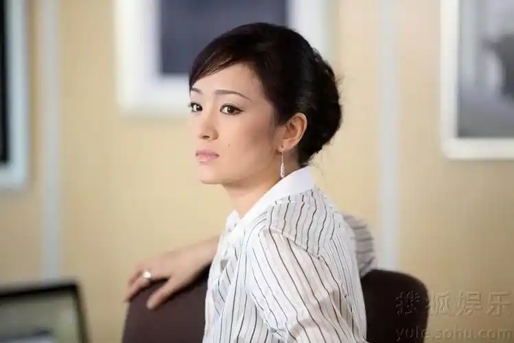 高清:巩俐《我知女人心》化身"职场百变女神"