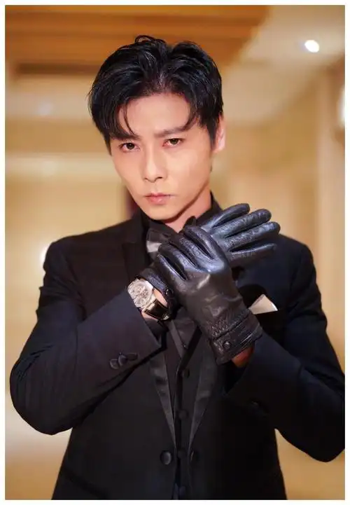 模范丈夫,英俊帅气的武术演员——张晋.