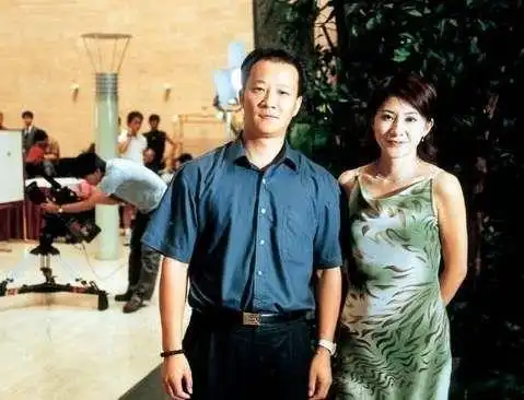 点击添加图片描述(最多60个字)而张涵予也十分疼爱这个妻子,曾在事业