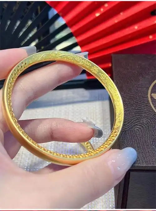 2021年流行的黄金手镯款式(2021年最新最流行的黄金手镯)