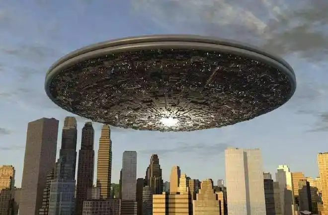 ufo就是其中的一件,关于外星人和外星飞船这个话题,似乎成为了人们