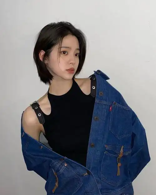 * 欧阳娜娜短发好爱