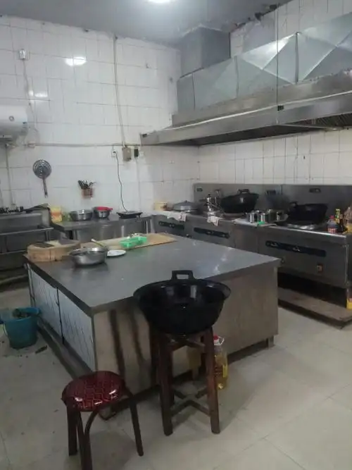 闻喜农行机关厨房整洁干净