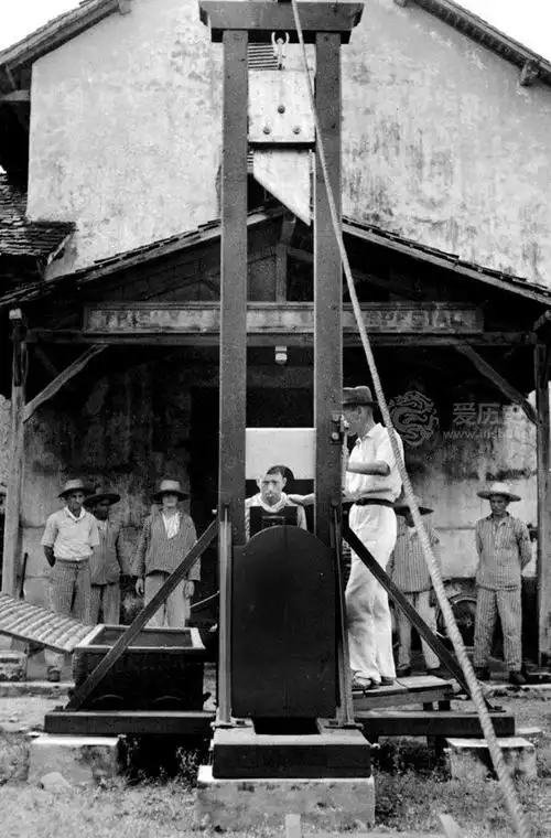 断头台处决简史:穷凶极恶的杀人犯头颅曾被唤醒两次