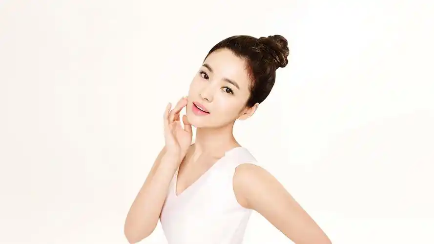 韩国美女宋慧乔桌面壁纸