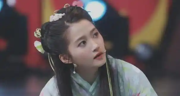 才明白为何鹿晗和关晓彤能挺过七年之痒原来高攀的不是她