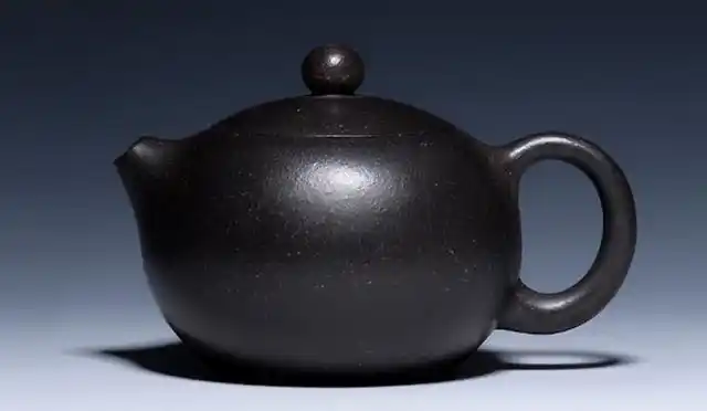 壶友在某宝买了把原矿黑金砂紫砂壶,结果