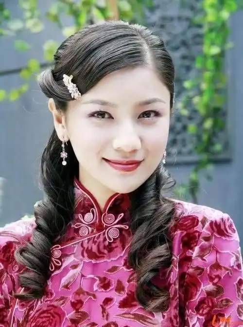 嫁沙溢8年,生下2个儿子变得无心拍戏,今43岁素颜很纯朴|沙溢|胡可