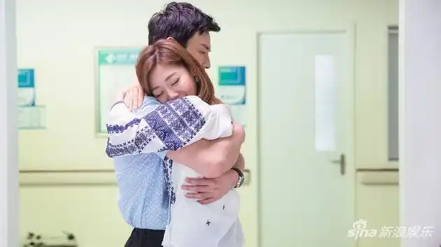 《我不是精英》雷佳音,邓家佳剧照