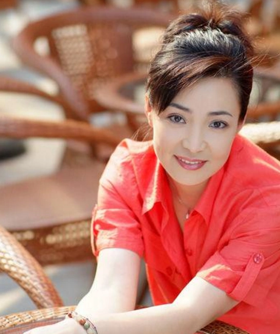 最后一页 戴春荣,1961年2月2日出生于陕西省西安市,中国内地戏剧女