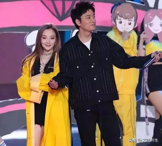 有一种"反噬"叫贾乃亮,和李小璐离婚后,他的恶报终于来临!