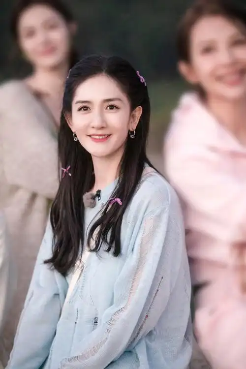 谢娜超话#我们的美好生活#放慢脚步,奔赴山水浪漫;悠闲自适,聆听自由