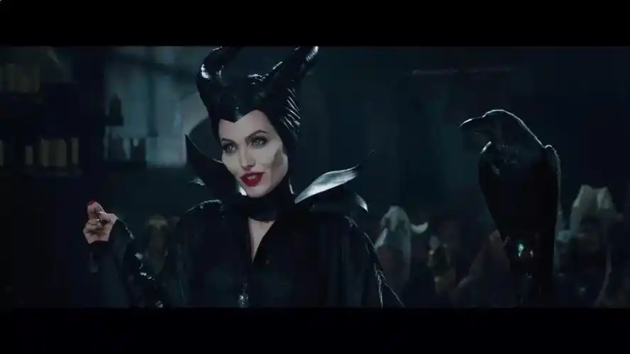 代表着光明和好运,也象征着黑暗和死亡.