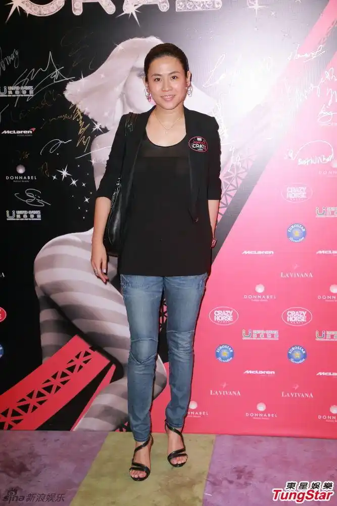 tvb花旦宣萱暴肥18斤 前同事见其照片不识(组图)