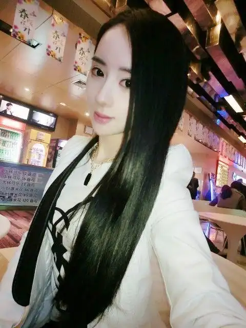 p>程琳, a target="_blank" href="/item/网络红人/893109" data