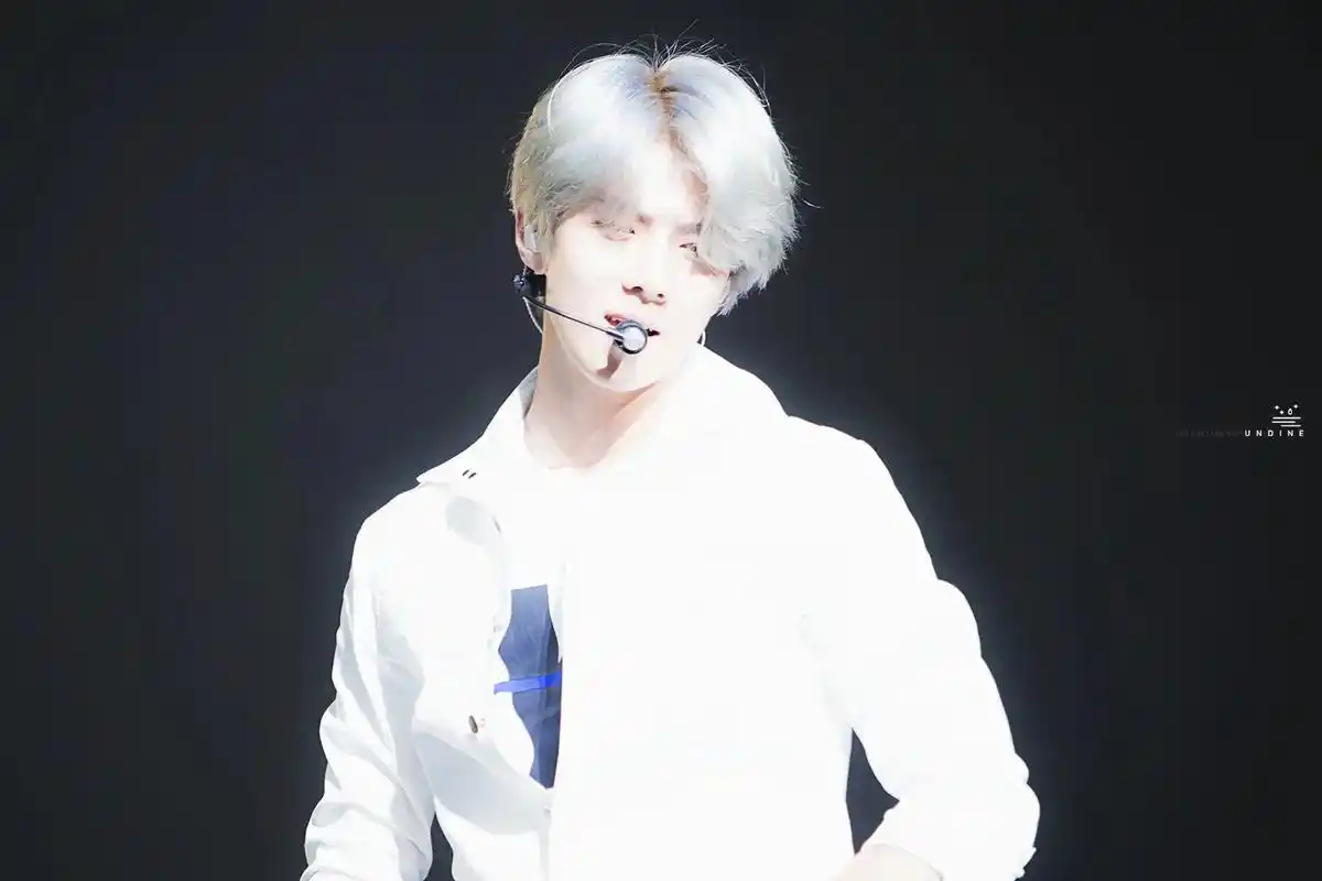 想看吴世勋染白发.没染过白的,只有银的 #吴世勋 #exo - 抖音