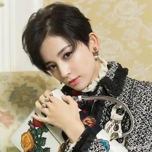 超飒的"假小子"短发,轻易没人尝试,飒爽又干练,简直帅翻了