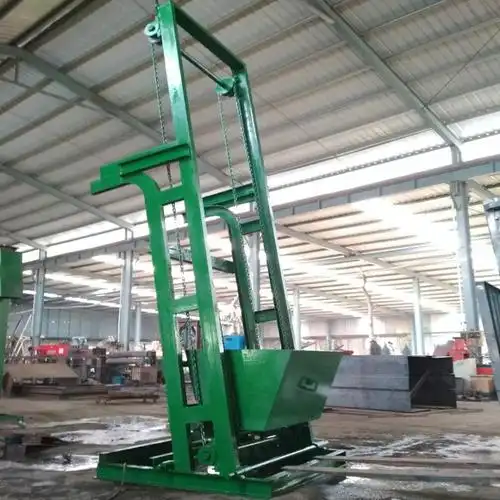 六九重工斜坡式环链单斗输送机图片lj8粮食用垂直斗式提升机参数td140