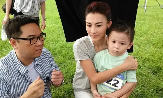 出生证生父栏曝光张柏芝三胎被指非谢家骨肉4名记者被罚12万