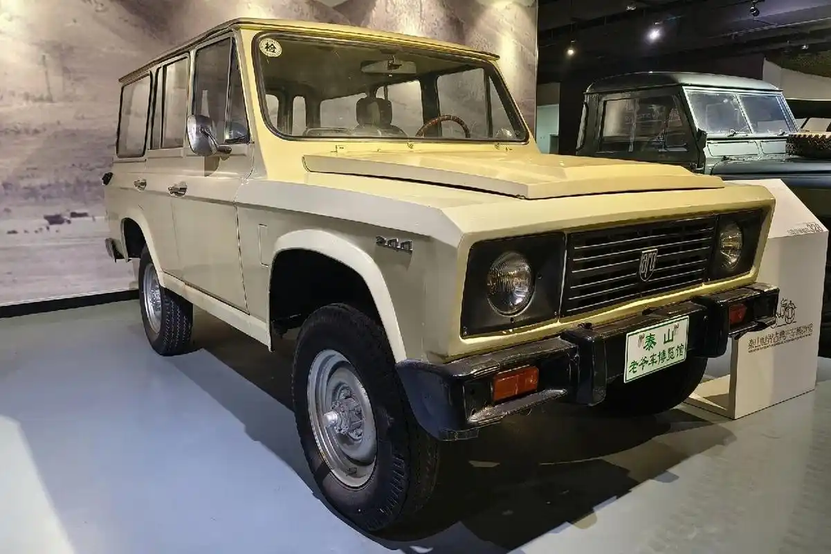 八九十年代的罗马吉普车