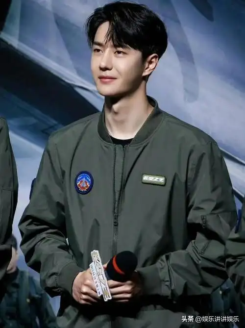 王一博:跨界的典范——从娱乐明星到学术讲台的启示|乐器|天天向上