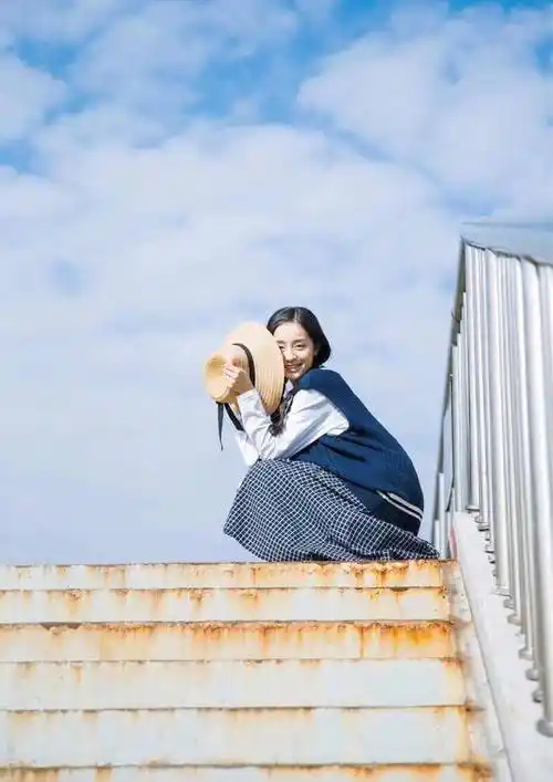 一个人拍照不为姿势发愁,好看又出彩的拍照姿势,路边拍照也适用-第8张