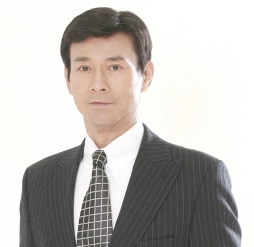 原创中年男星秃头灾情惨重头顶稀疏能反光后脑勺都没几根毛