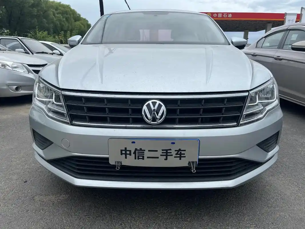 5手动.一汽大众捷达,银灰 - 抖音