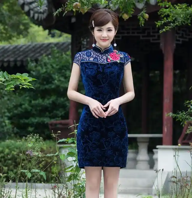 国色天香,旗袍美女:在天愿作比翼鸟,在地愿为连理枝