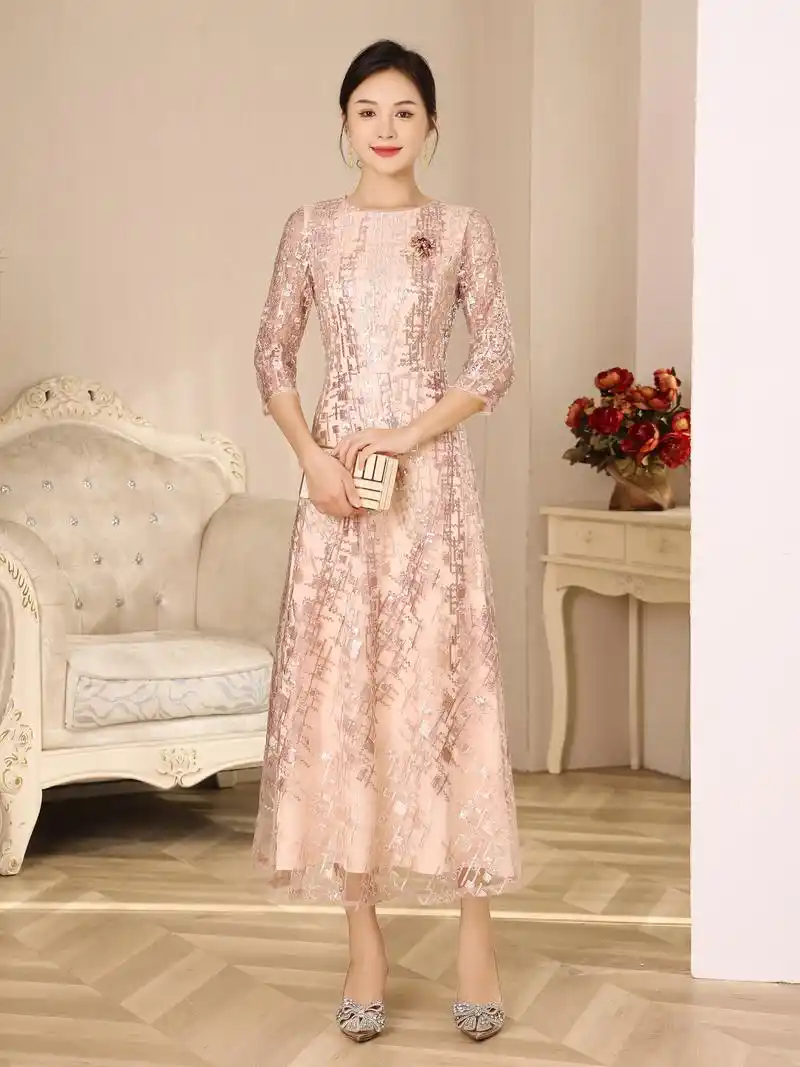 年轻喜妈妈喜婆婆婚宴礼服秋冬新款时尚妈妈装大码连衣裙气质#时 - 抖