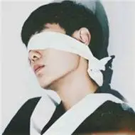 男生蒙眼头像图片大全