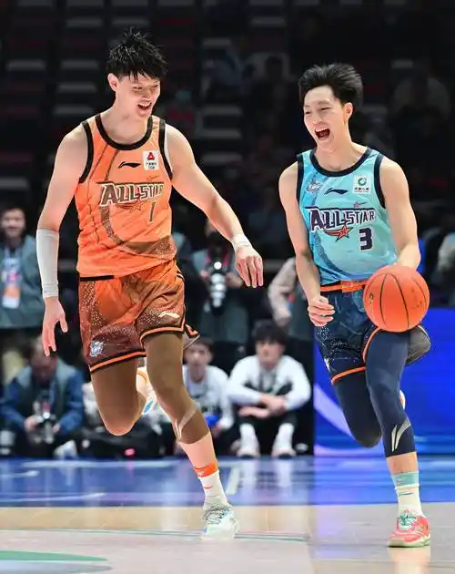 cba全明星正赛南区138比122战胜北区_比赛_扣篮_球员