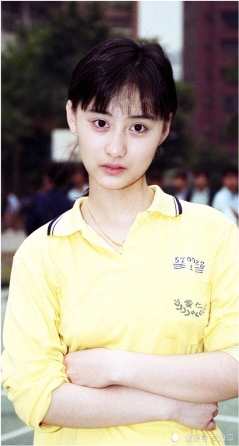 岁月何曾败美人:46岁陈德容美回巅峰,15岁无人不对她动容!