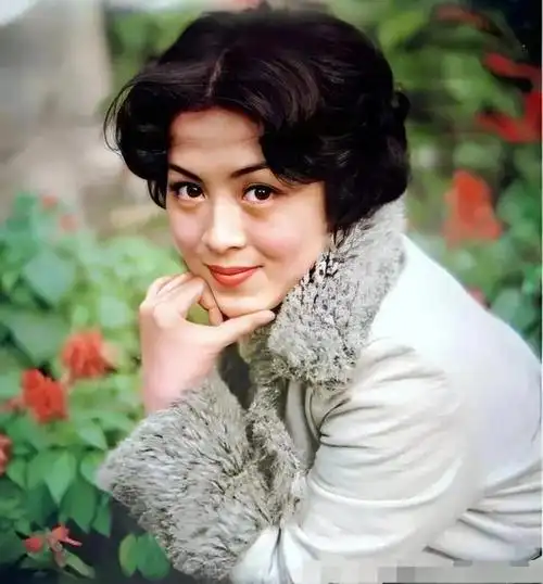 陈肖依20张精致的照片