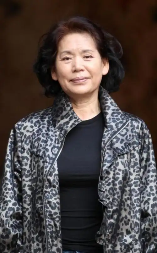 娱乐圈的耄耋情深,这位"奶奶"演员照顾丈夫,辛苦23年早走一步