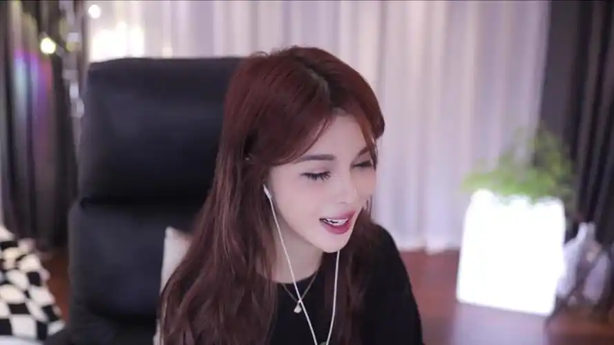 苏恩:晚上好78苏恩olivia苏恩olivia-斗鱼当红女主播