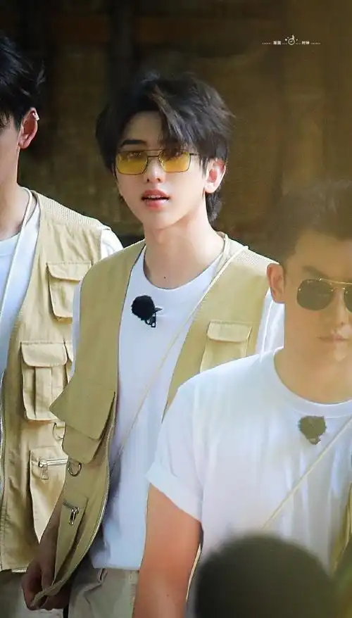 奔跑吧三亚路透##奔跑吧蔡徐坤