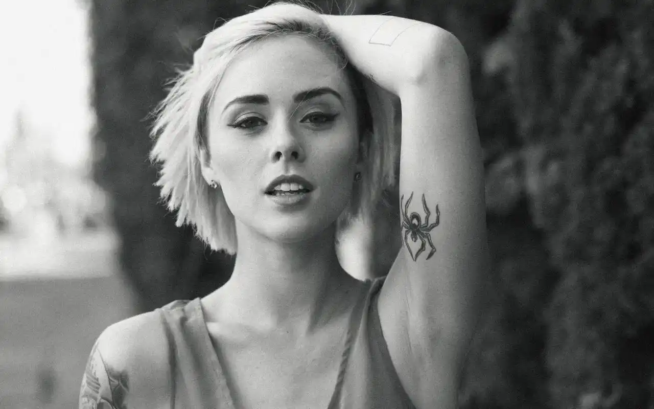 欧美黑白简约风格高清美女图片电脑桌面壁纸下载第二辑