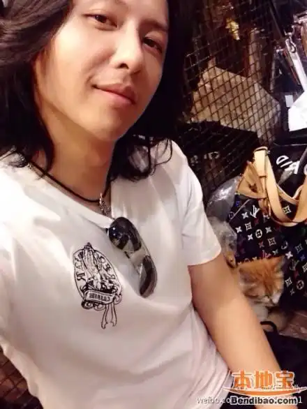 搬两张淇子古早照