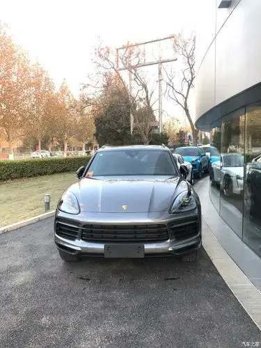 21石英灰卡宴提车及初体验